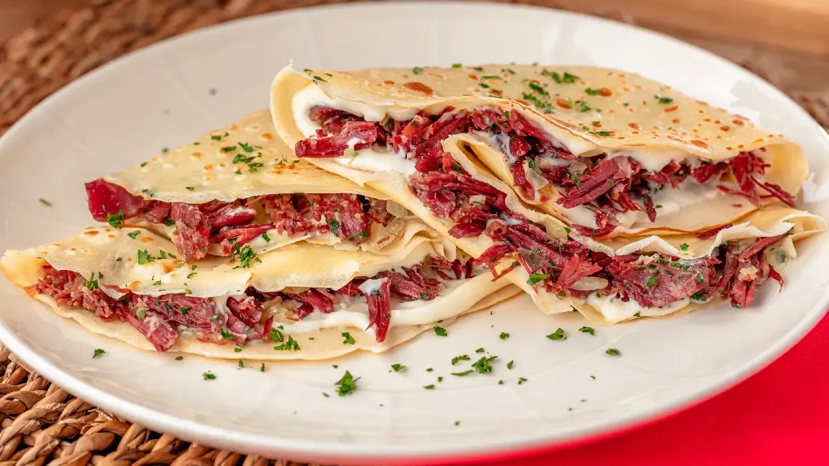Crepe de carne seca com requeijão