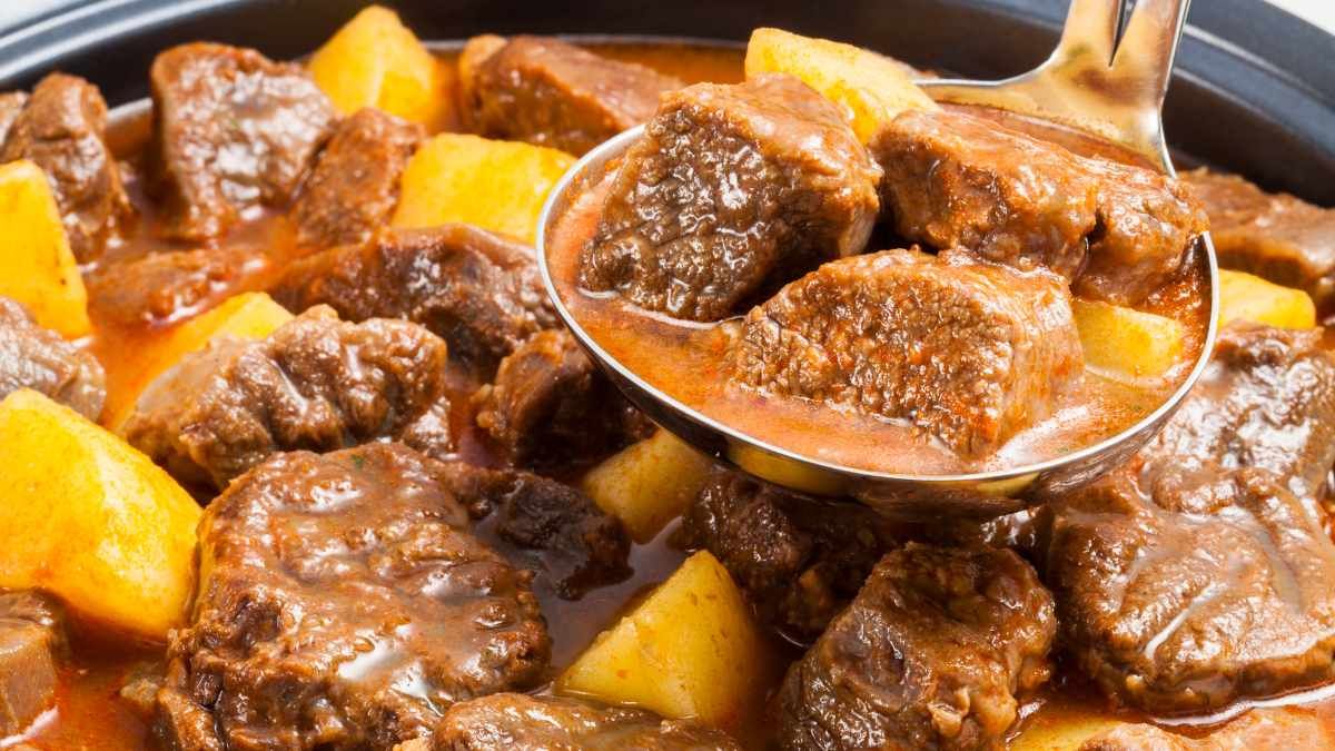 Ensopado de Músculo com Batatas