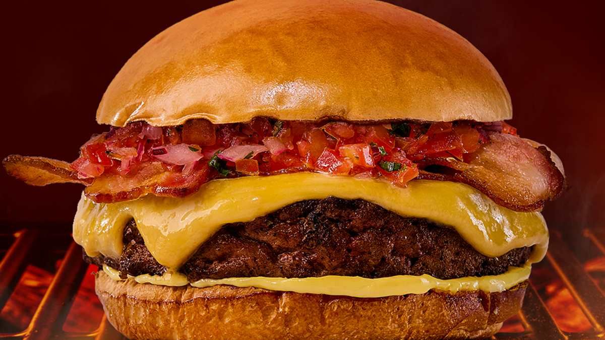 Hambúrguer de Costela com Vinagrete