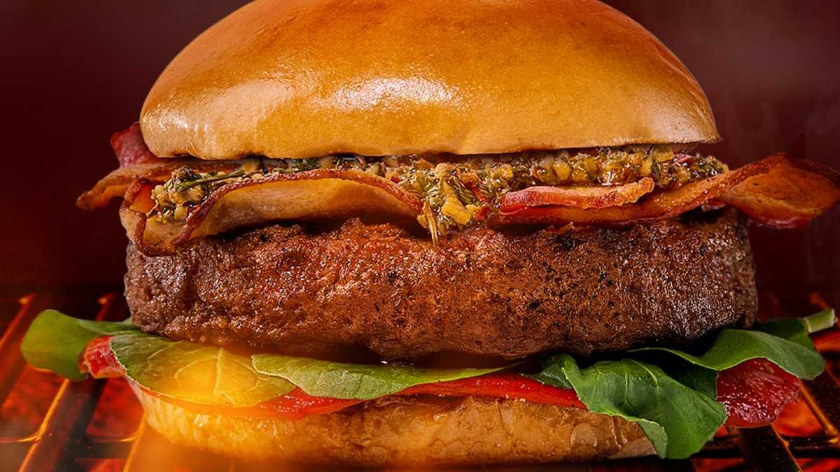 Hambúrguer de Fraldinha com Pimentão e Chimichurri