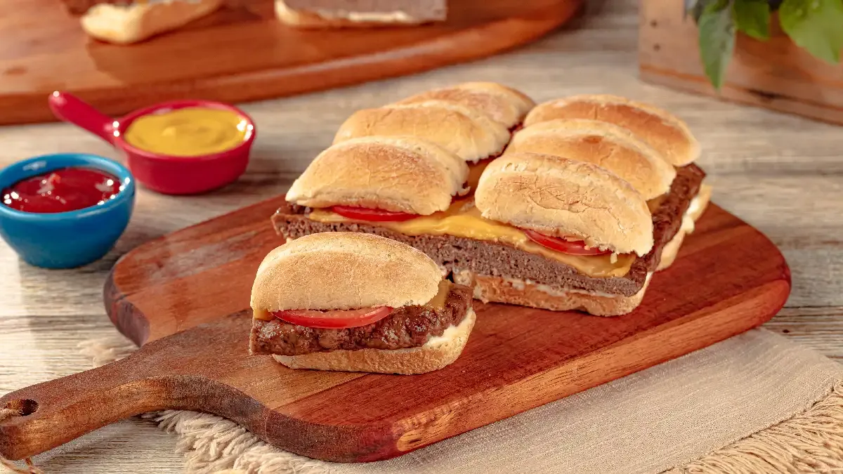 Mini hambúrguer de forno