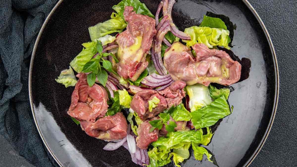 Salada de Rosbife ao Molho Tailandês