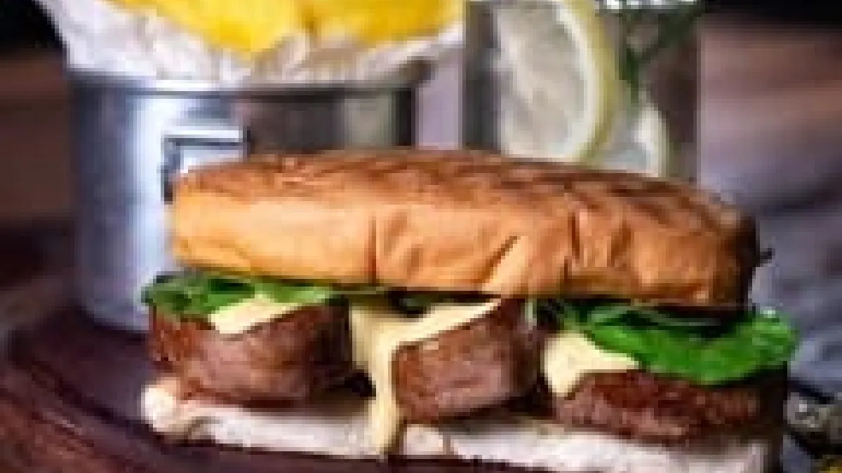 Sanduíche de Baby Beef no Pão com Alho
